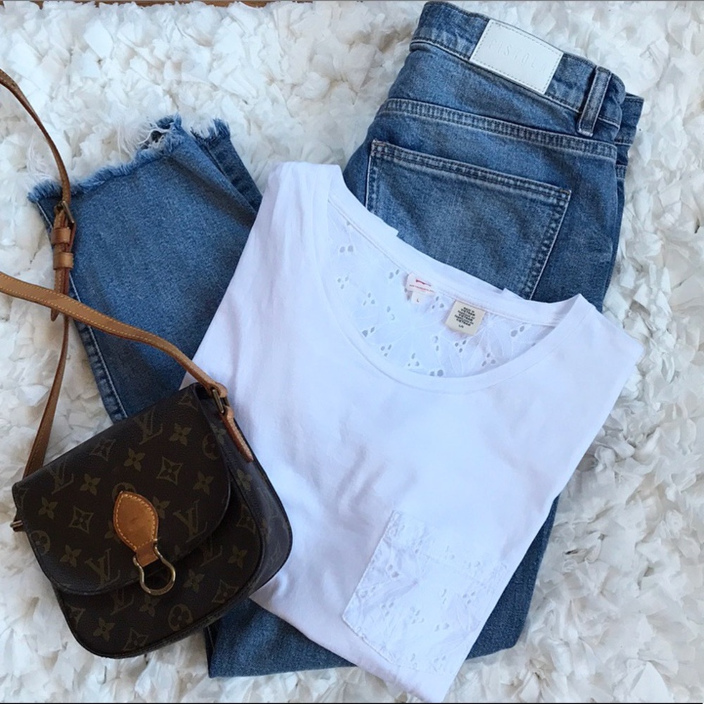 Levi’s Crochet Pocket Tee